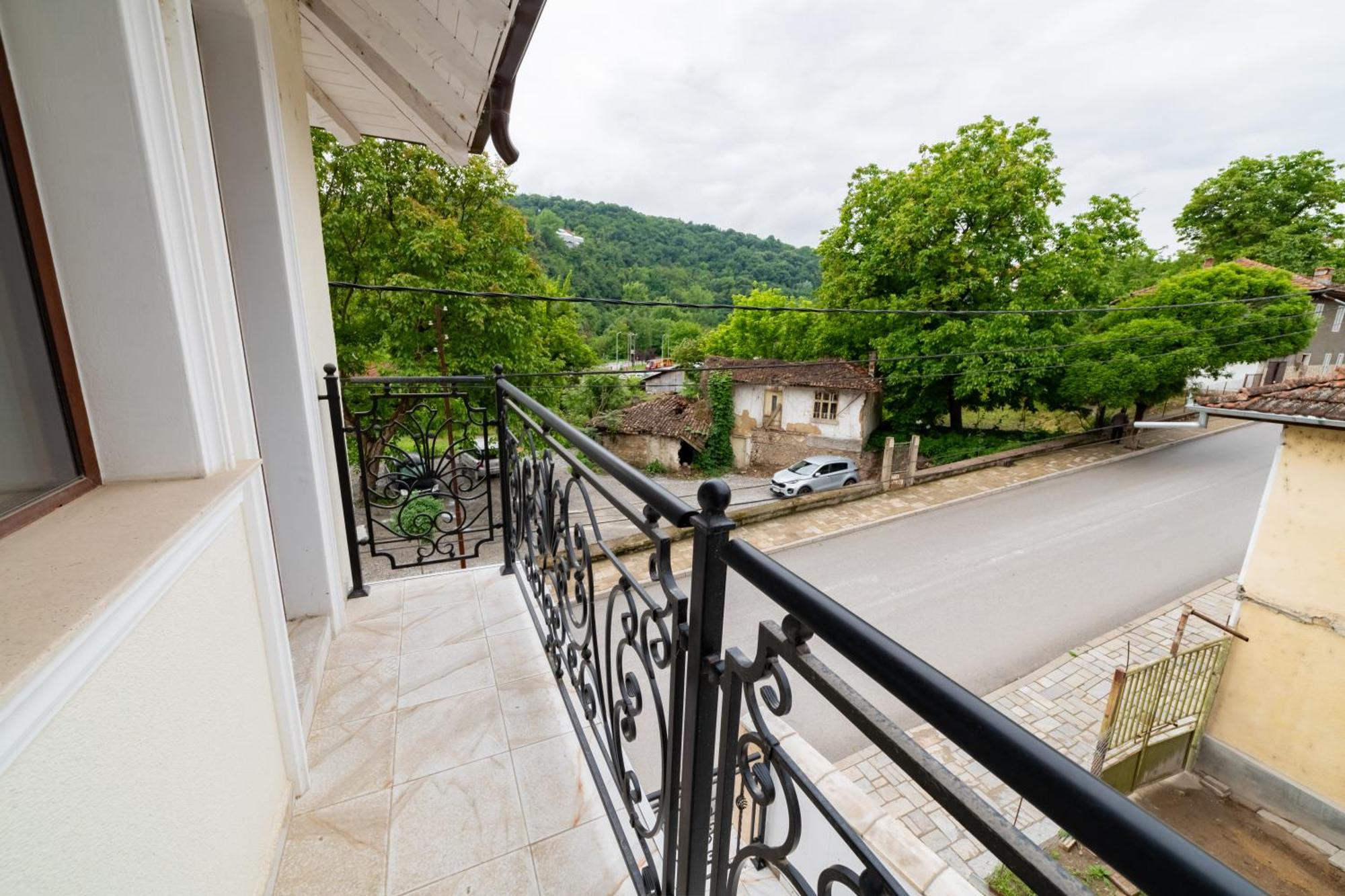 Hotel Ариа Veliko Tárnovo Exterior foto